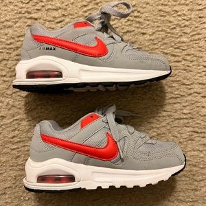 Nike Air max command flex Kids Size 12C 844347-004 Gray/red